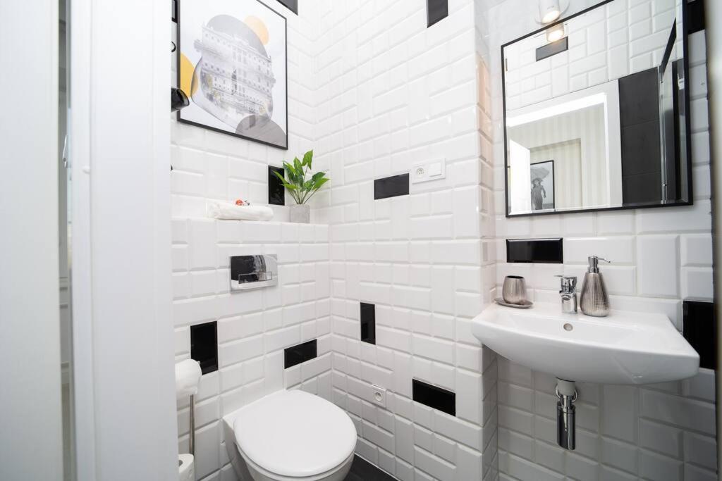 ורשה Alton Aleje Apartment 3 מראה חיצוני תמונה